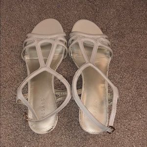 Heeled tan sandal
